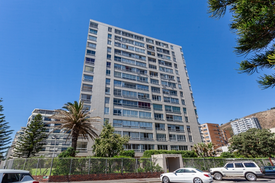 To Let 3 Bedroom Property for Rent in Sea Point Western Cape